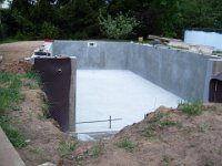 Bau Pool 131
